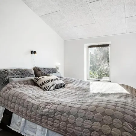 Hébergement de vacances 2 Bedroom Lovely In *