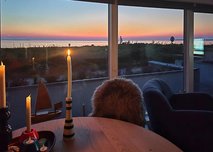 2 Bedroom Lovely In Hébergement de vacances *